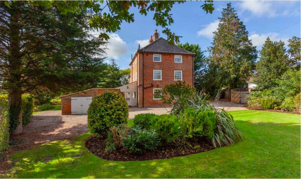 Large Three Storey Georgian House And Gardens Villa Wrentham Exterior photo