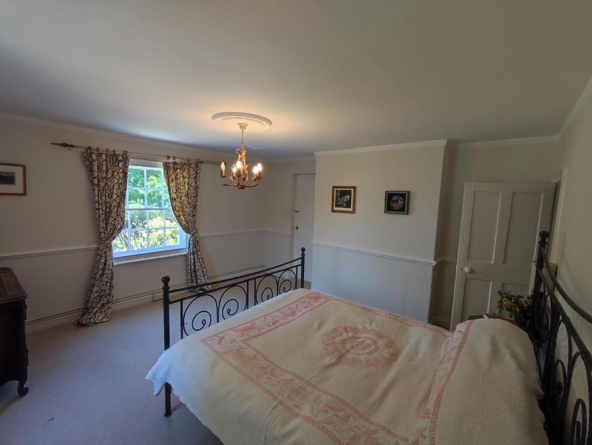 Large Three Storey Georgian House And Gardens Villa Wrentham Exterior photo